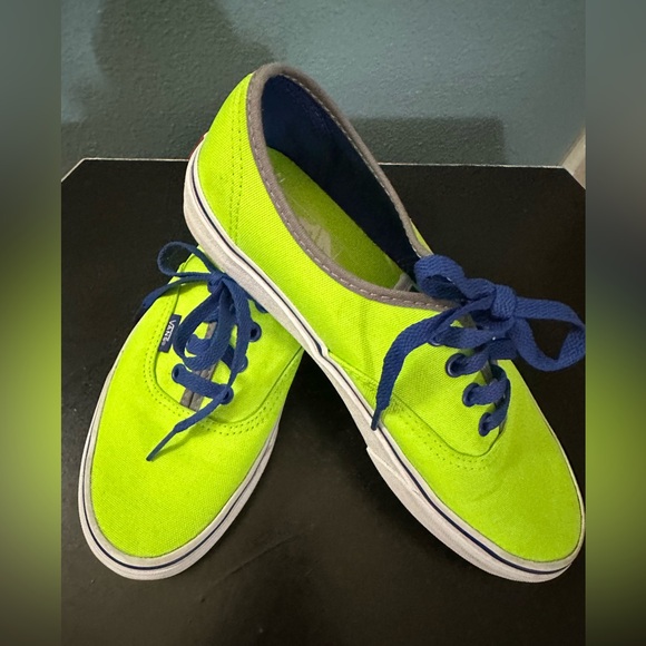 Vans neon green low top blue lace up sneakers size M6 W7.5 - Picture 2 of 10
